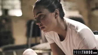 افلام سكس بواسطة Pure Taboo