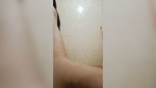 شرموطه من القاهرة ترسل فيديو لجسمها